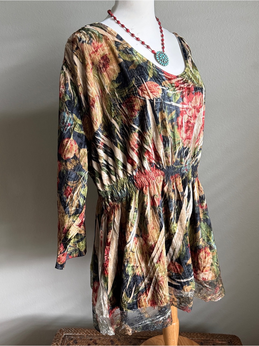 NWT A Rare Bird Floral Crushed Velvet Lace Boho Tunic Top OS - Picture 4 of 14
